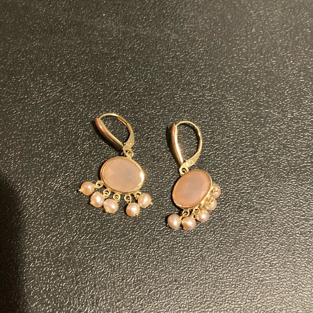 Rose quartz dangling earring
